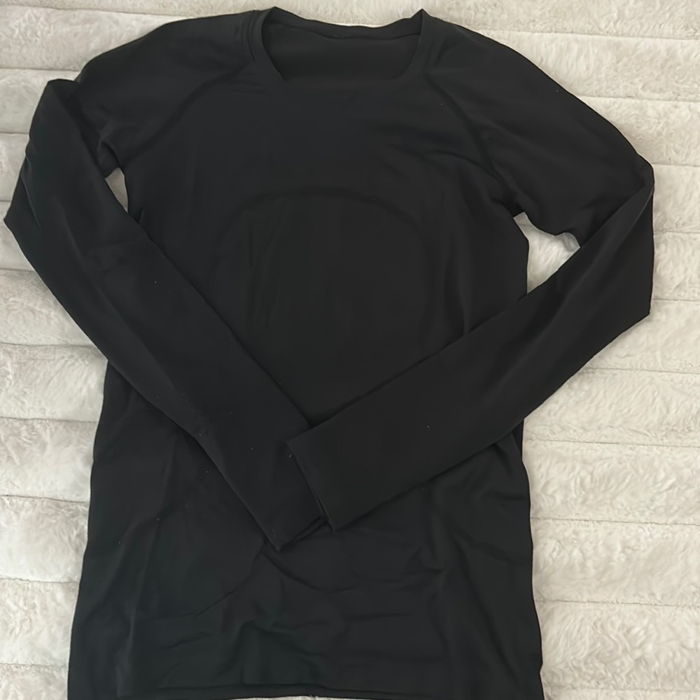 Lululemon swift tech long sleeve